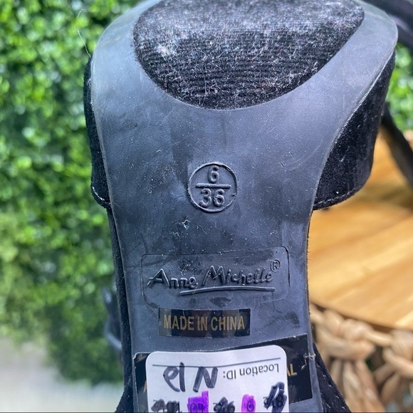 Pointed closed toe lace up heels - Picture 5 of 5